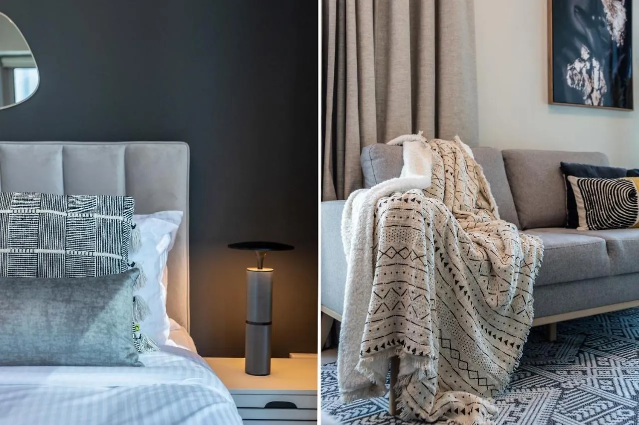 The Smart Concierge - Bay Central Dubai Apartment